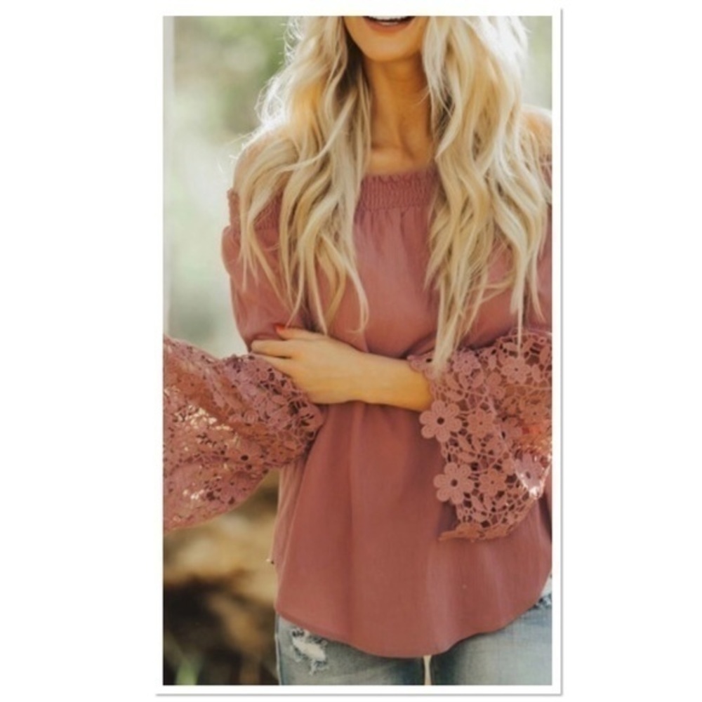 Boho Off Shoulder Lace Bell Sleeve Blouse NWT Mauve Pink Flowy Top